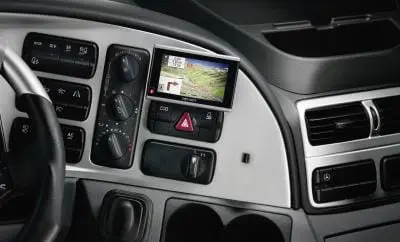 Navigatie en airco voor Mercedes-Benz trucks featured image
