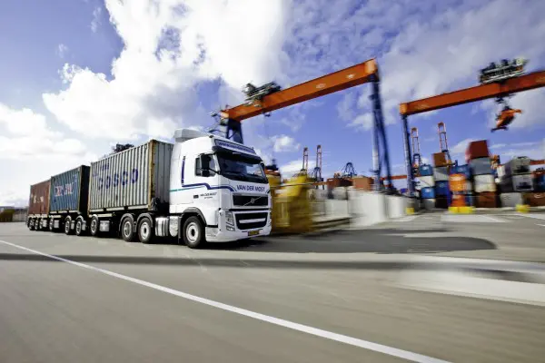 Waar moet een chauffeur op letten in de Rotterdamse haven? featured image