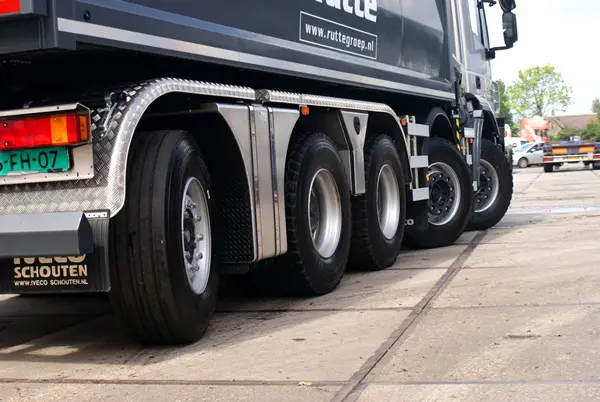 Nieuwe Iveco Trakker 10×4 voor Rutte Groep featured image