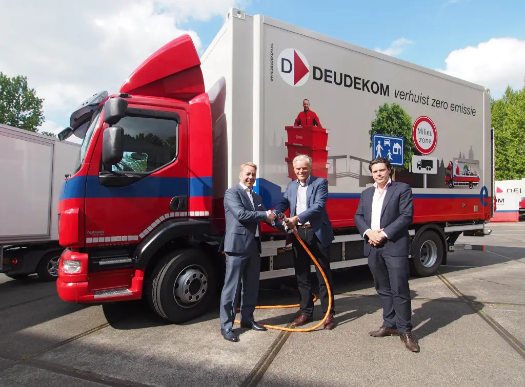 Deudekom neemt eerste elektrische truck in gebruik featured image