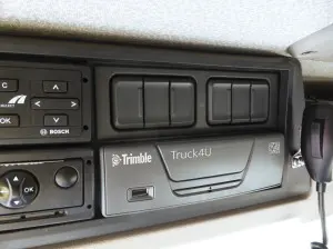 TrimbleTL-FotoTruck4UinCabine