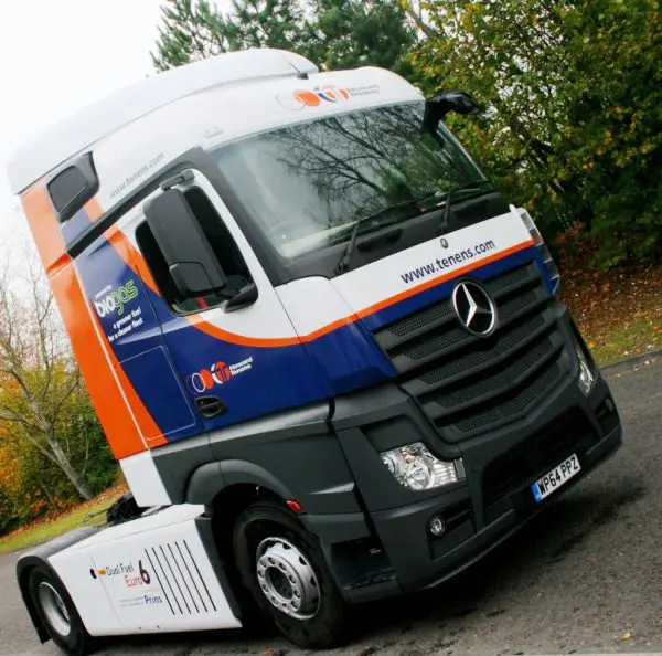 Eerste Euro 6 Actros dual fuel voor Howard Tenens featured image