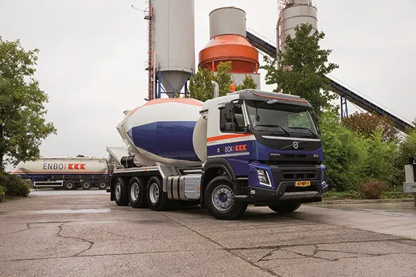 Eerste Volvo FMX 8×4 Tridem betonmixer voor BCK featured image