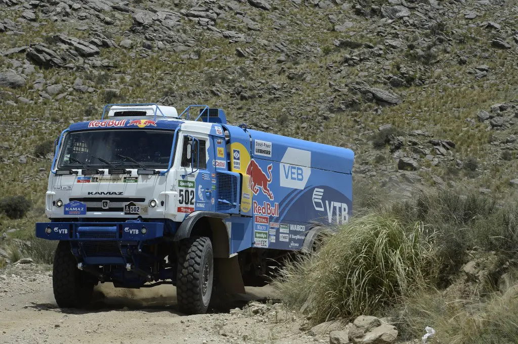 Foto’s: Nikolaev het sterkst in tweede Dakar-etappe featured image