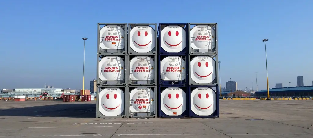 500 nieuwe tankcontainers voor Van den Bosch featured image