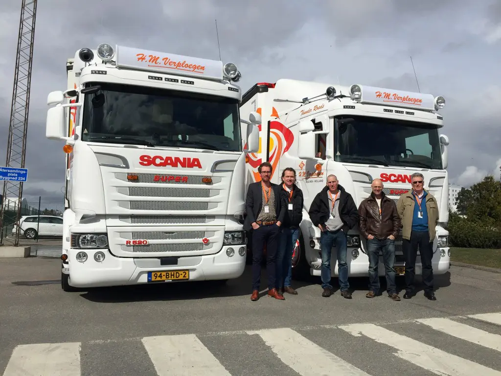 Dertien keer naar de maan voor twee Scania’s V8 featured image