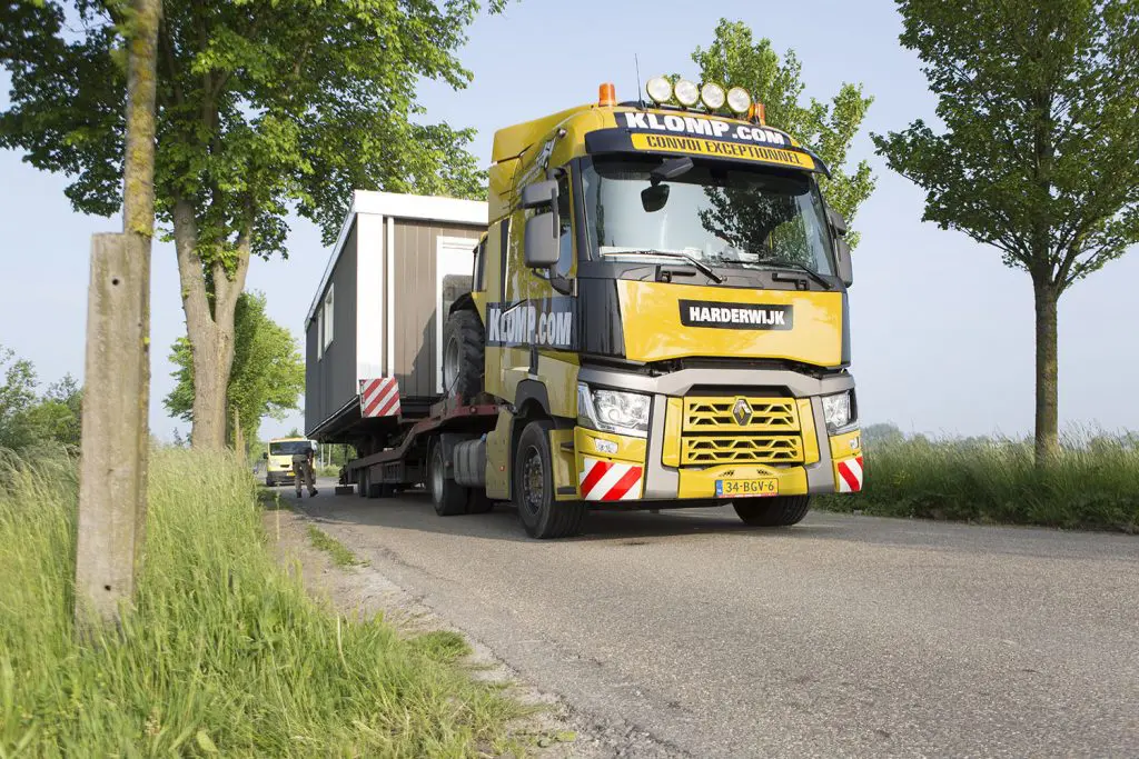 Twee Renaults T460 lowdeck voor Klomp featured image