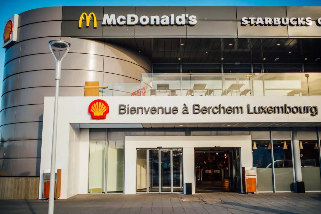 Foto’s: Shell opent grootste tankstation ter wereld featured image