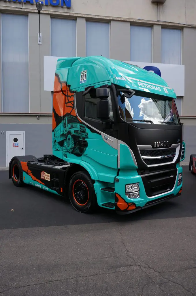 Foto’s: Gerard de Rooy-edition nieuwe Iveco Stralis XP featured image