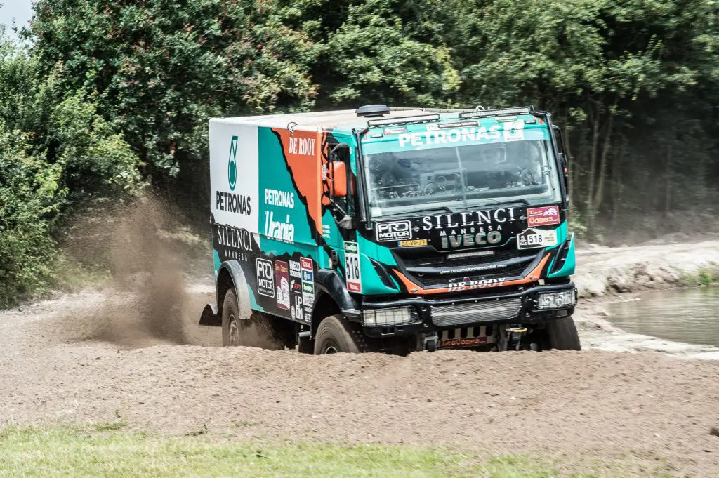 Wuf van Ginkel definitief naar Team de Rooy featured image