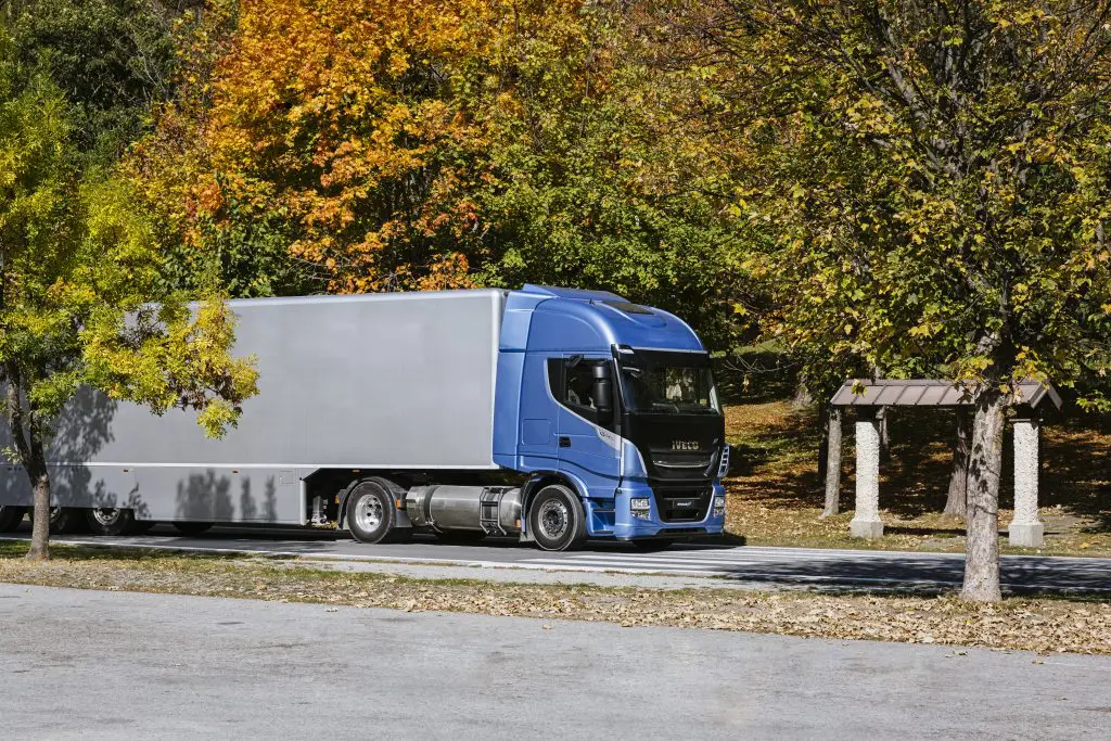 Don Trucking tankt LNG bij Shell featured image