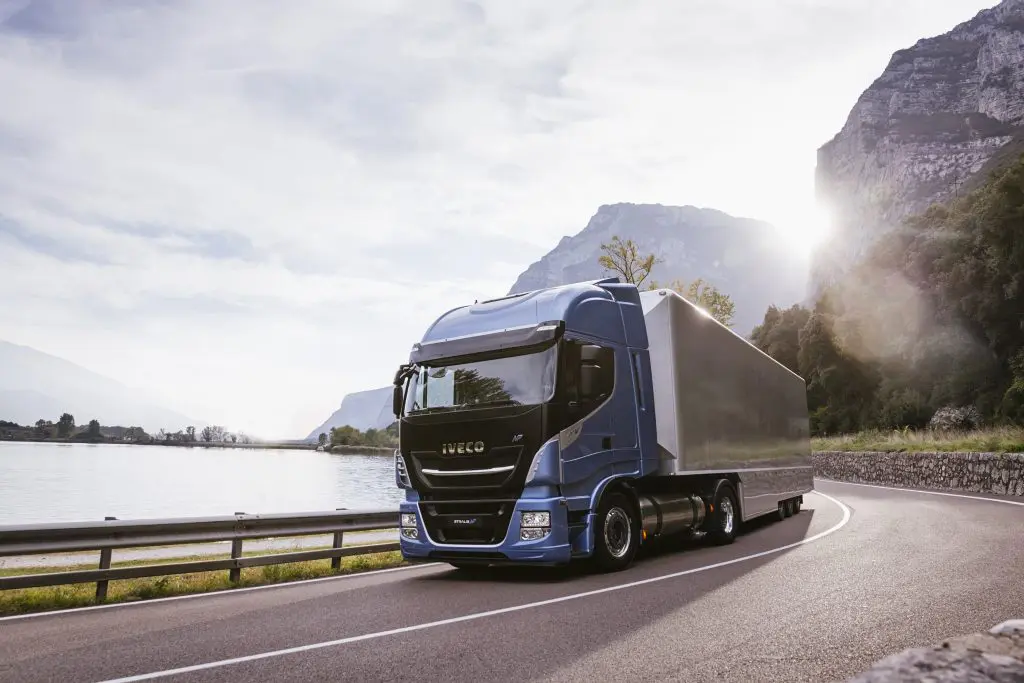 Rij-impressie Iveco Stralis X-Way & NP 460 featured image