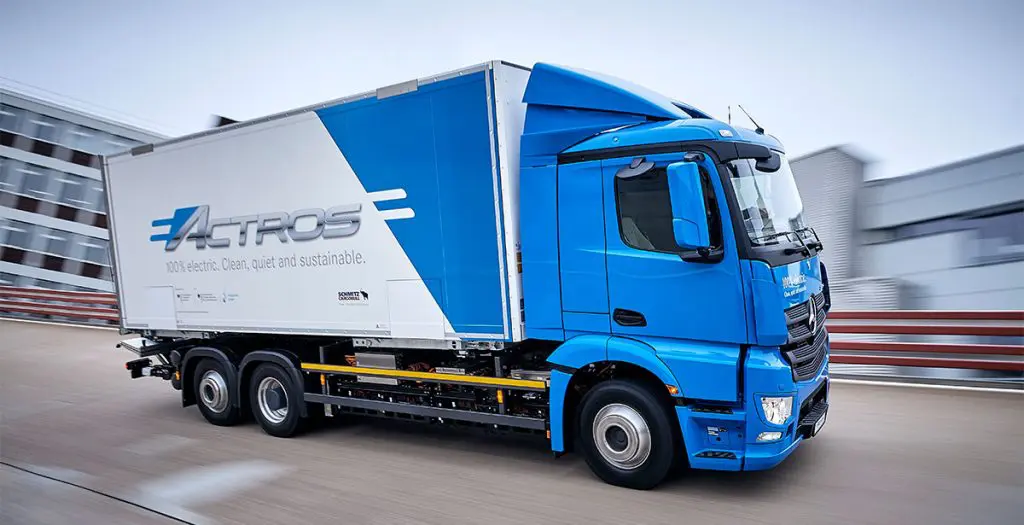 Foto’s + VLOG: Mercedes presenteert elektrische Actros featured image