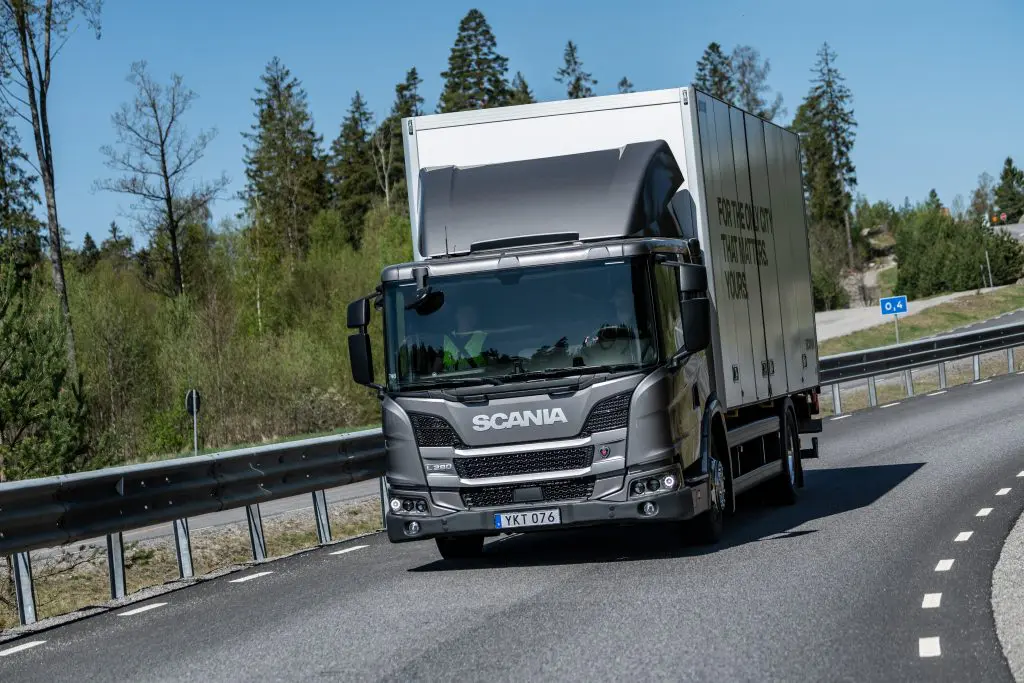 Foto’s + VLOG – Rijden met Scania Urban Trucks featured image