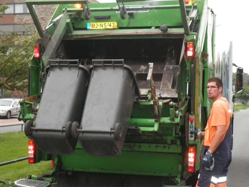 ‘Vuilnisauto’s stoten te veel NOx uit’ featured image