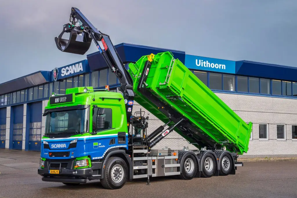 Eerste Scania met hybride kraan en laadbak voor AW Groep featured image