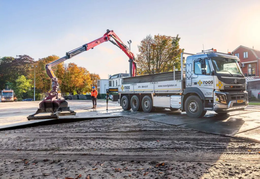 VIDEO – Roos bestuurt Volvo FMX met afstandsbediening featured image