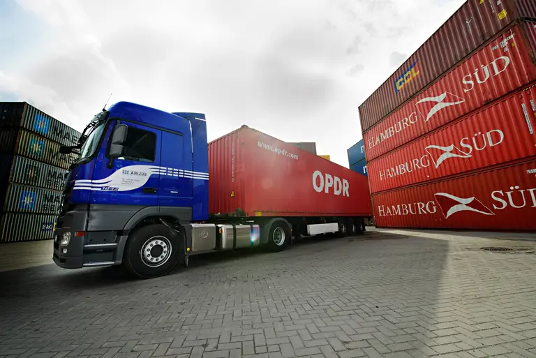 Arijus: ‘Nog geen aanklacht gehoord, wel 13 trucks kwijt’ featured image