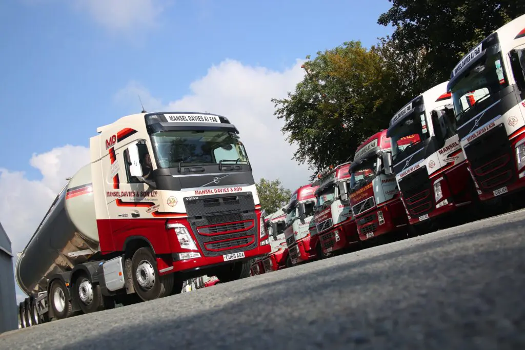 Vervoerder moet dik half miljoen euro betalen voor vervalste onderhoudshistorie trucks featured image