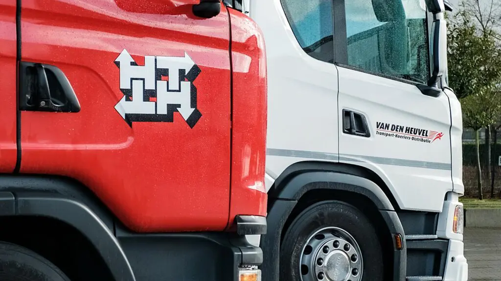 Van den Heuvel Logistiek neemt Houtman Transport over featured image