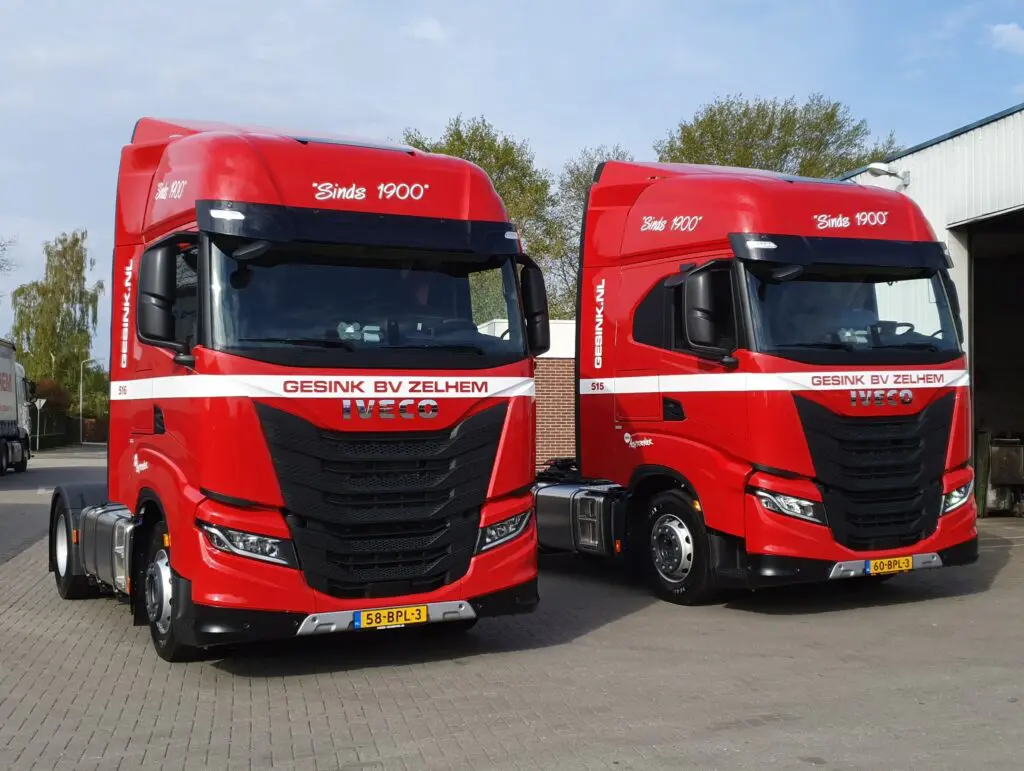 Twee nieuwe Iveco’s S-Way voor Gesink Zelhem featured image