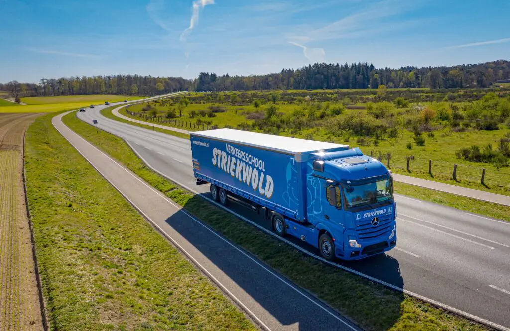 Wie gaat er CE-examen doen met de Truck-of-the-Year 2020 (en zonder spiegels)? featured image