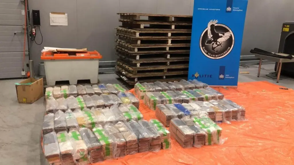 Douane onderschept 740 kilo cocaïne featured image