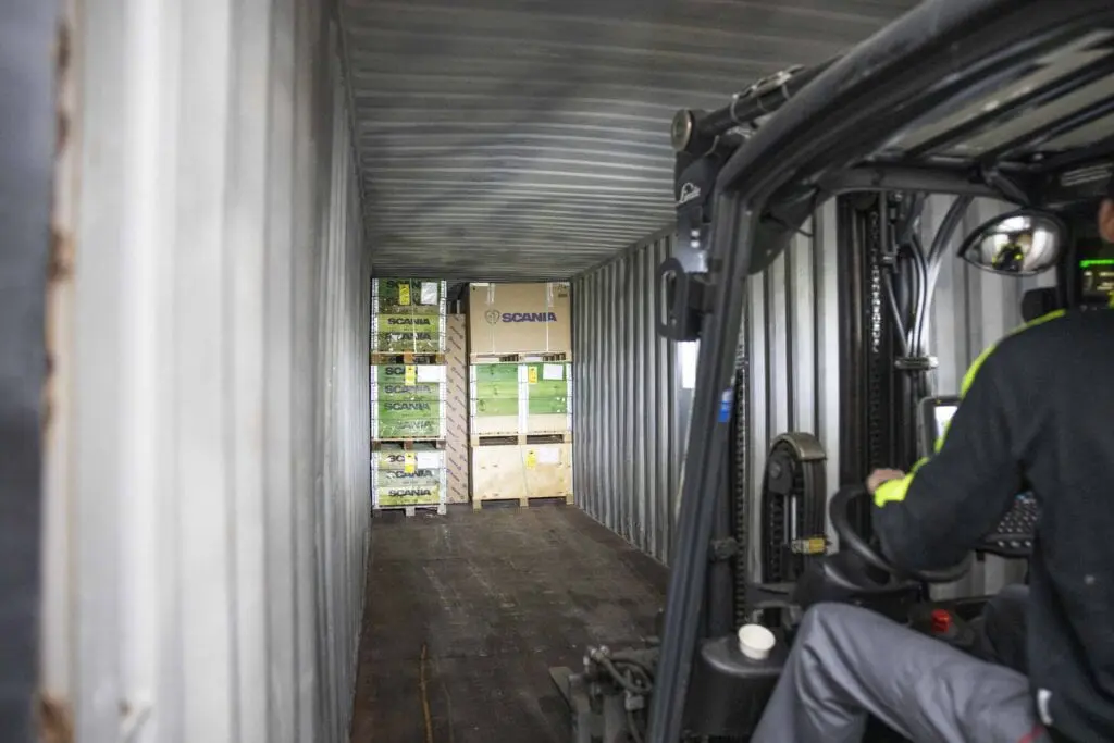 Scania schakelt over op binnenvaart voor partslogistiek featured image