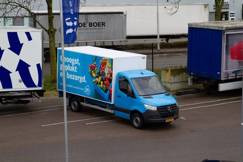 Cornelissen bezorgt de boodschappen met Mercedes-Benz Sprinter featured image