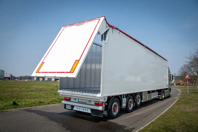 Foto’s: Knapen levert vloeistofdichte trailer featured image