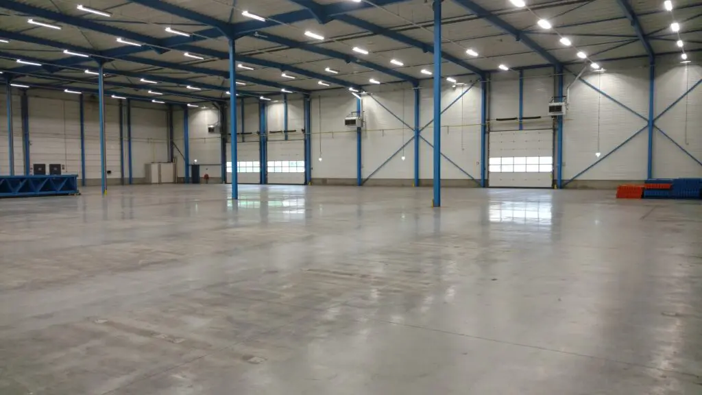 Nieuw distributiecentrum Red je Pakketje opent in Rijen featured image