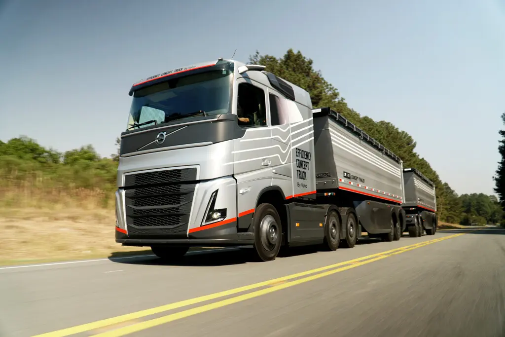 Foto’s + VIDEO – Volvo test met langere FH featured image