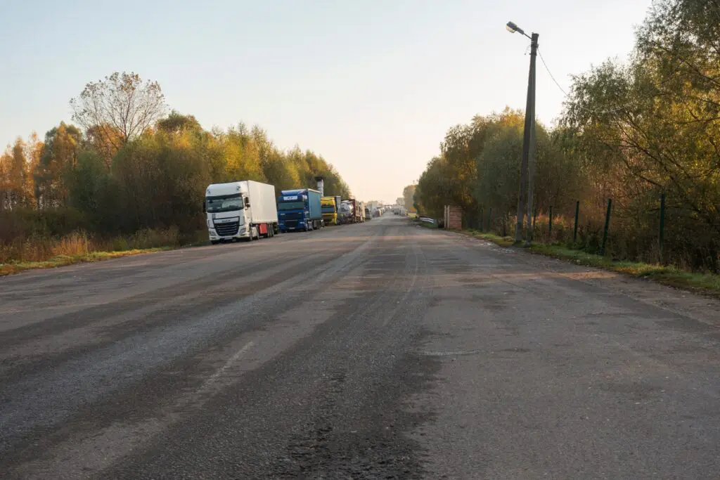 ’12.000 chauffeurs vast in Oekraïne’ featured image