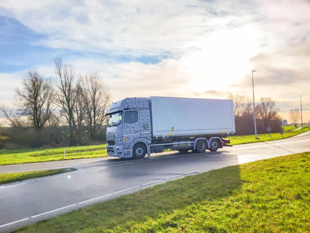 Nieuwe Actros wordt getest in Nederland featured image