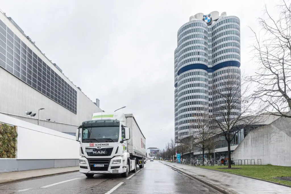 BMW bespaart tot 90 procent CO2 met HVO als transportbrandstof featured image