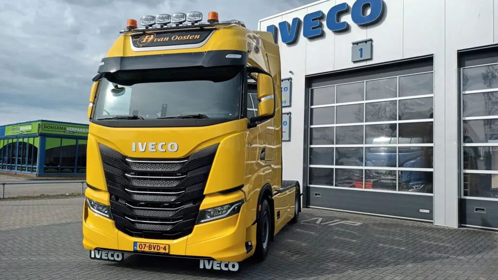 Iveco in fris lentekleurtje voor Henk van Oosten featured image