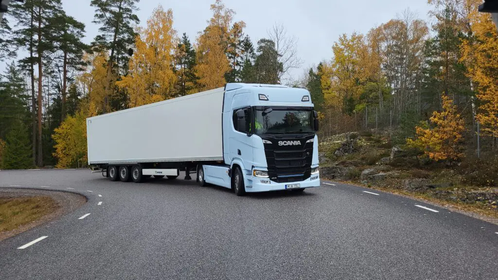 Elektrische Scania-trekkers lopen vertraging op featured image