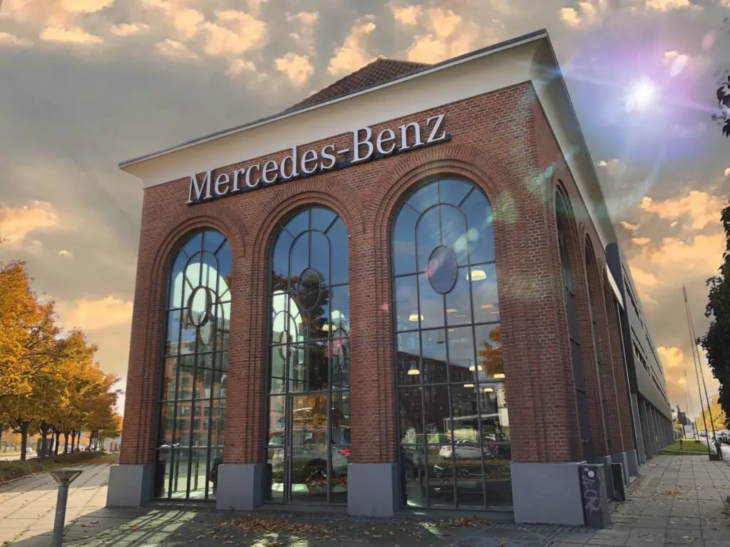 Van Mossel neemt Mercedes-Benz CPH in Denemarken over featured image