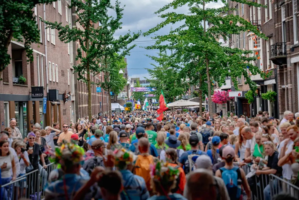 Zonder logistiek geen doorgeprikte blaren: achter de schermen bij het Rode Kruis tijdens de Nijmeegse 4daagse featured image