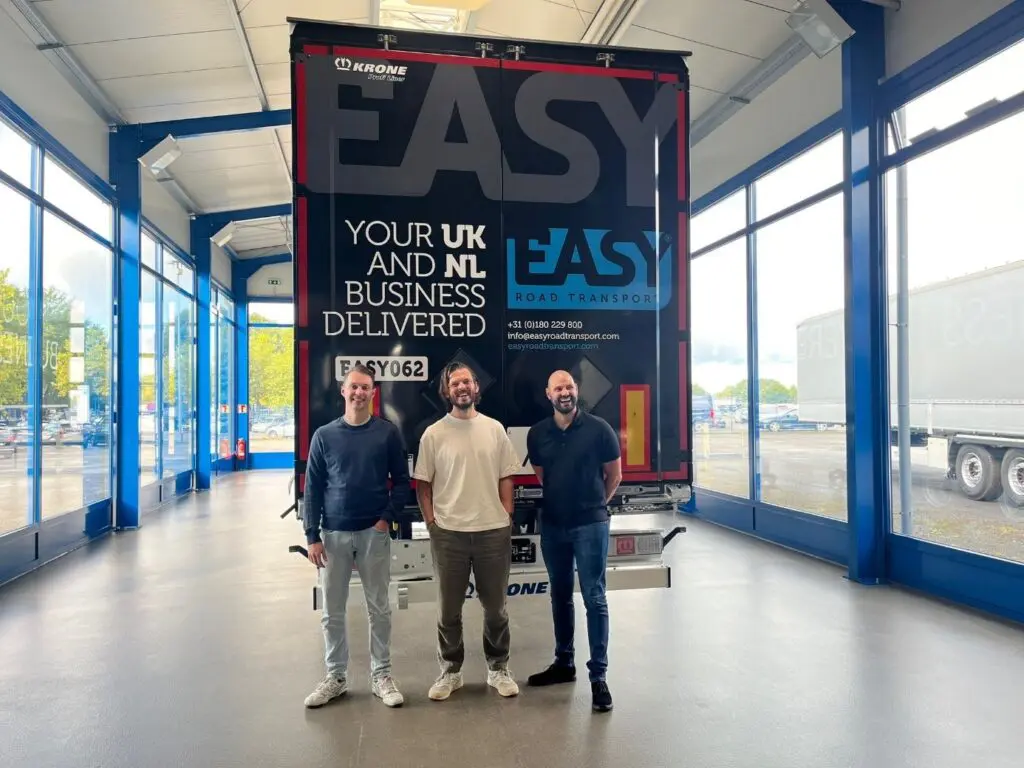 VIDEO – Elf nieuwe Krone trailers voor Easy Road Transport featured image