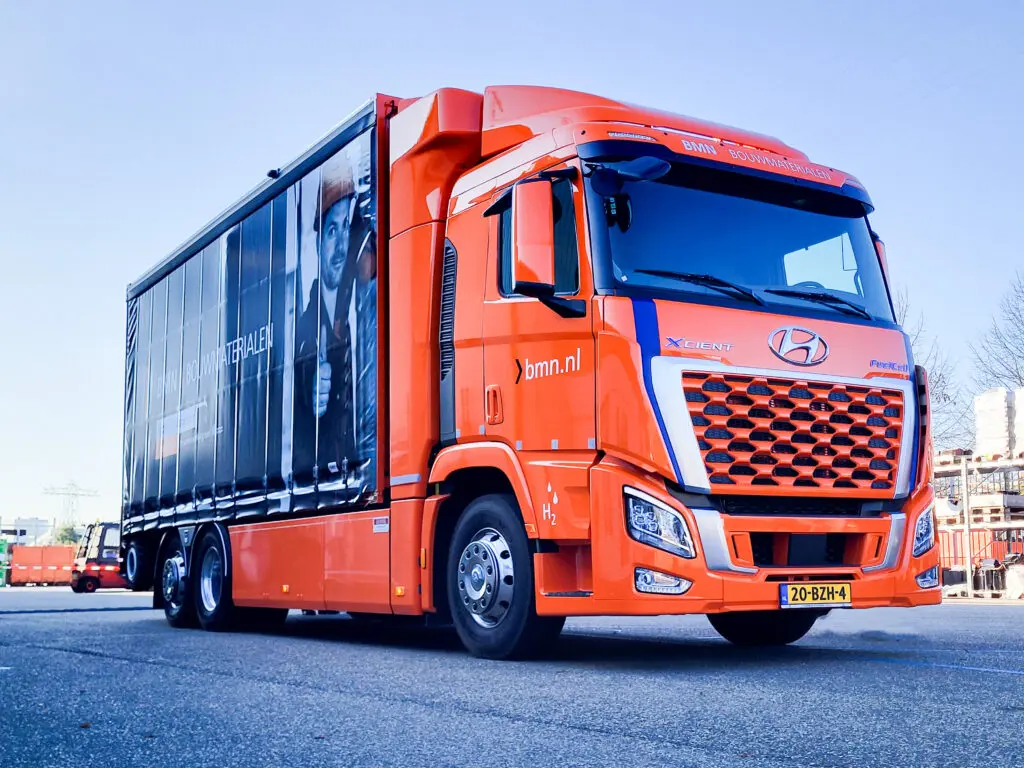 BMN neemt als eerste in NL Hyundai Xcient Fuelcell in gebruik featured image