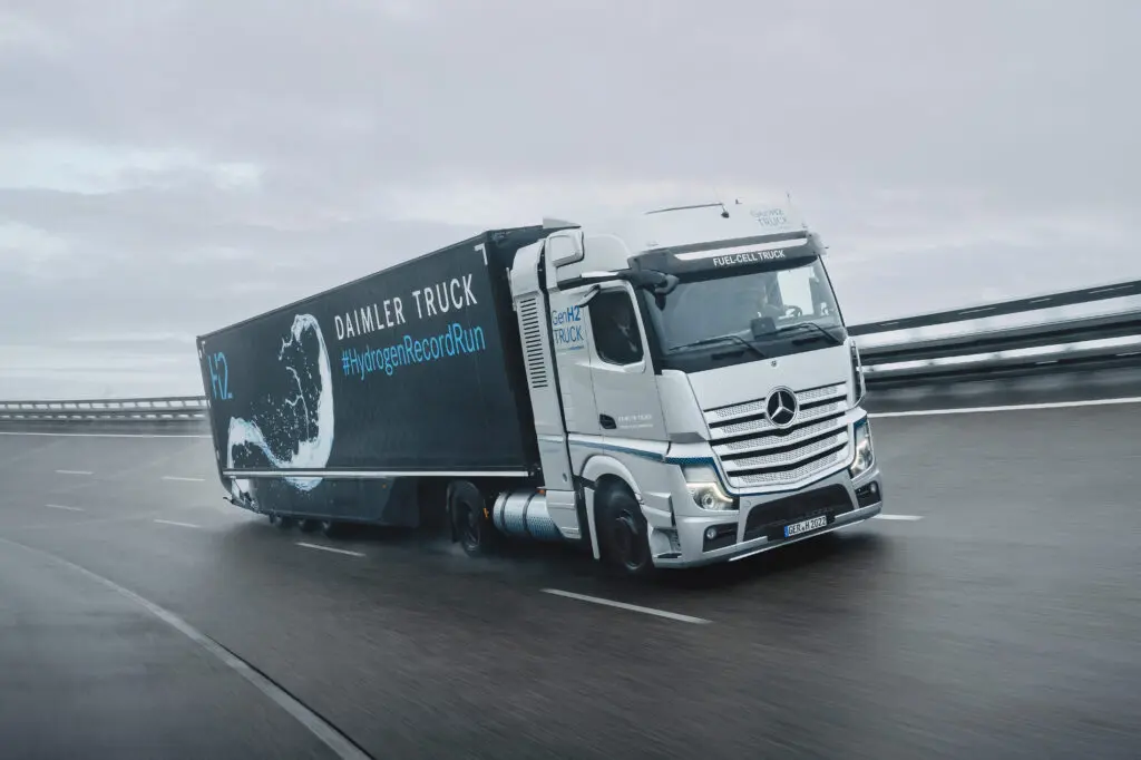 Daimler Truck ontvangt 226 miljoen euro overheidssubsidie voor ontwikkeling waterstoftrucks featured image