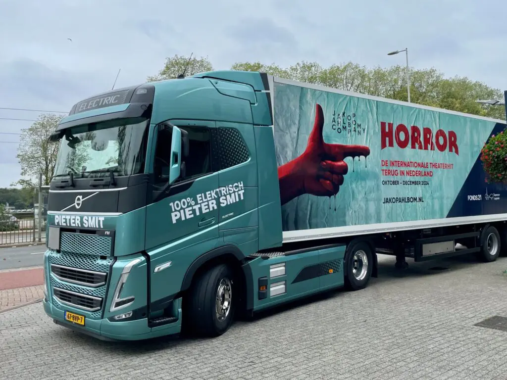 Theatertour met elektrische truck is uitdagend, maar zeker geen ‘horrorshow’ featured image