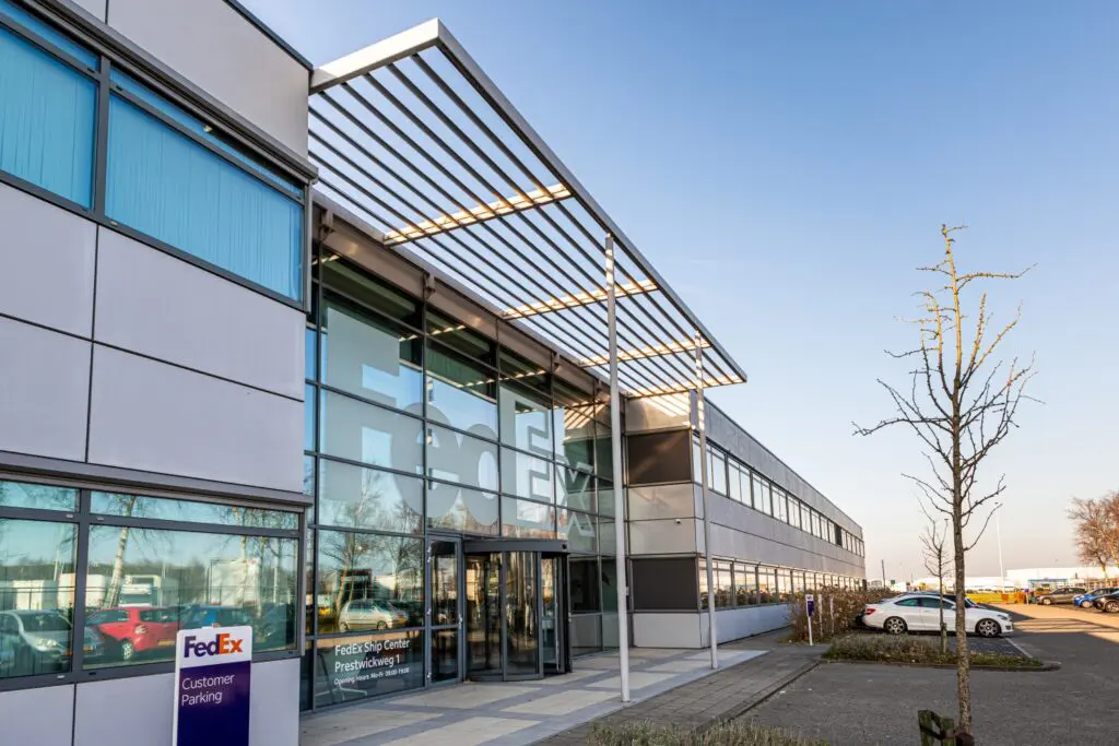 FedEx verbetert logistieke mogelijkheden met nieuwe locatie in Amsterdam featured image