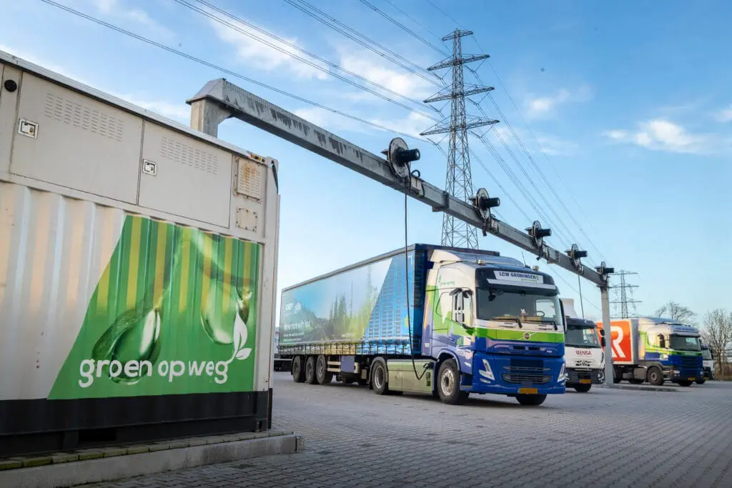 LCW Groningen haspelt met elektrische trucks en is net zo modern als vroeger featured image