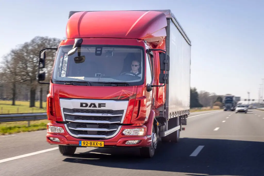 Test: DAF XB 210 FA featured image