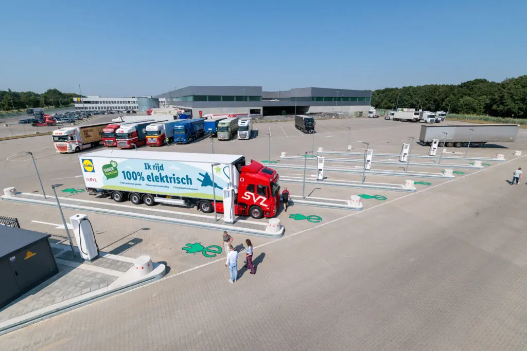 Lidl opent alweer een snellaadplein, dit keer in Weert featured image