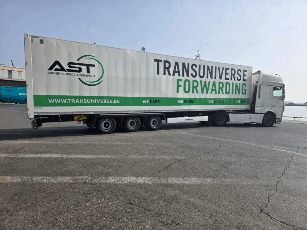 Transuniverse rijdt megatrailers naar Marokko en Tunesië featured image