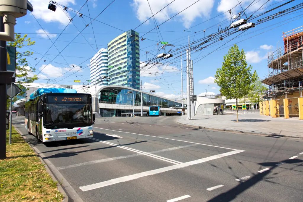 Arnhem omzeilt netcongestie met slimme inzet bovenleiding trolleynet featured image