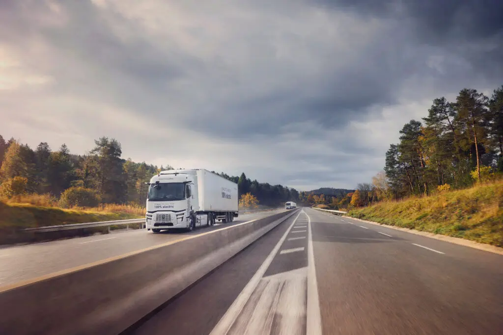 Renault showt T-range met elektrische as op Solutrans featured image